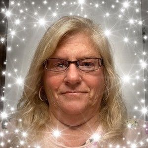 Meet your Posher, Carolyn